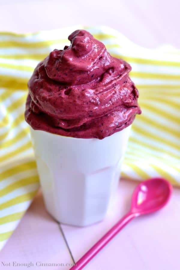 5-minute Very Berry Ice Cream {no machine needed}