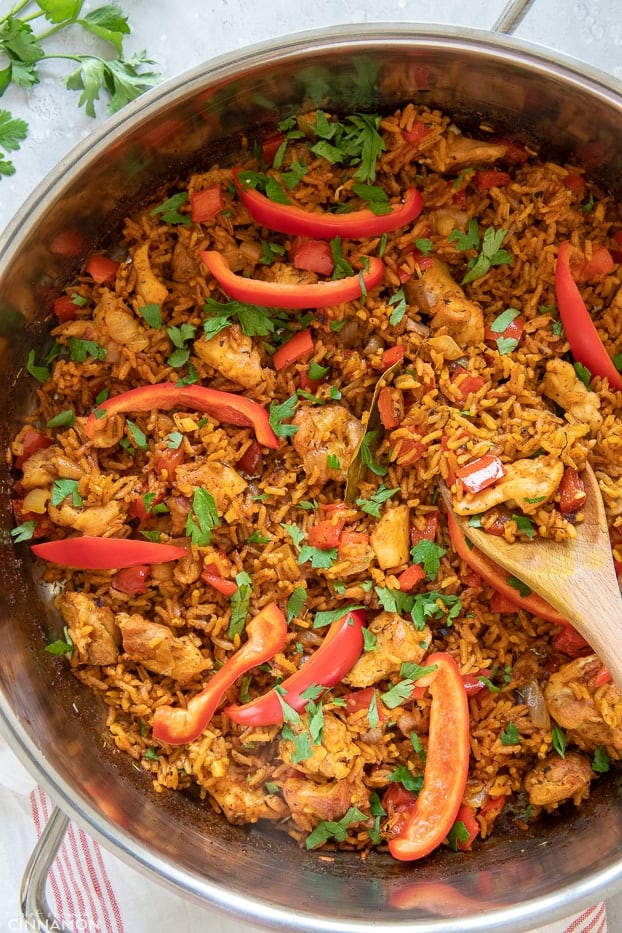 Healthy Jollof Rice Recipe with Chicken – West African One Pot Chicken ...